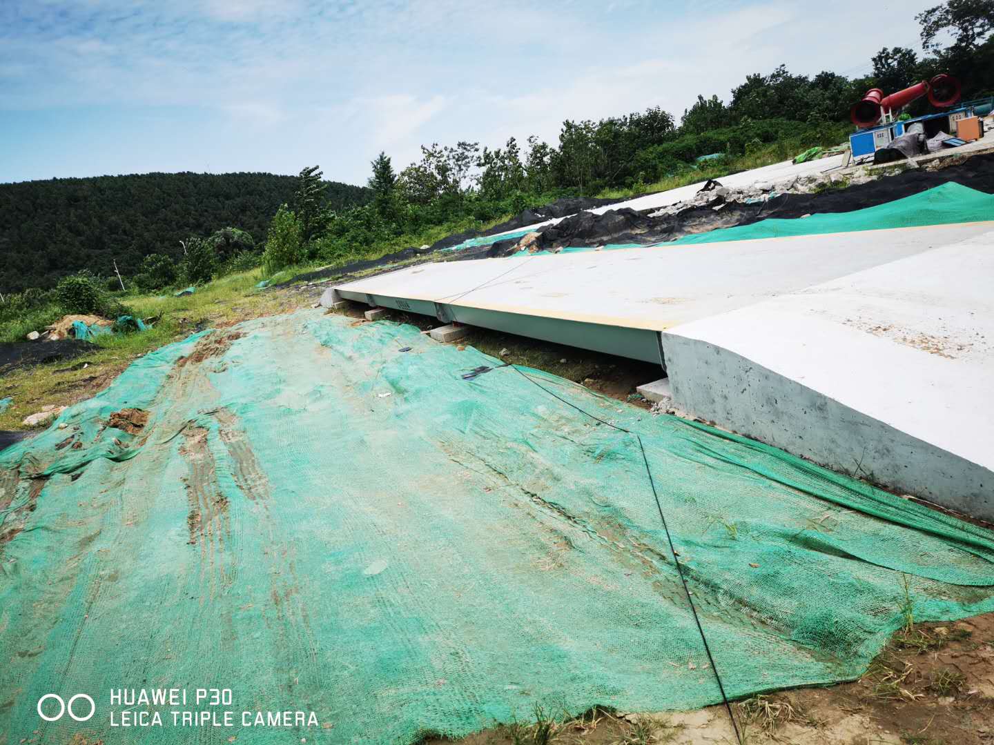 上海電氣江蘇有限公司120噸地磅無基坑安裝